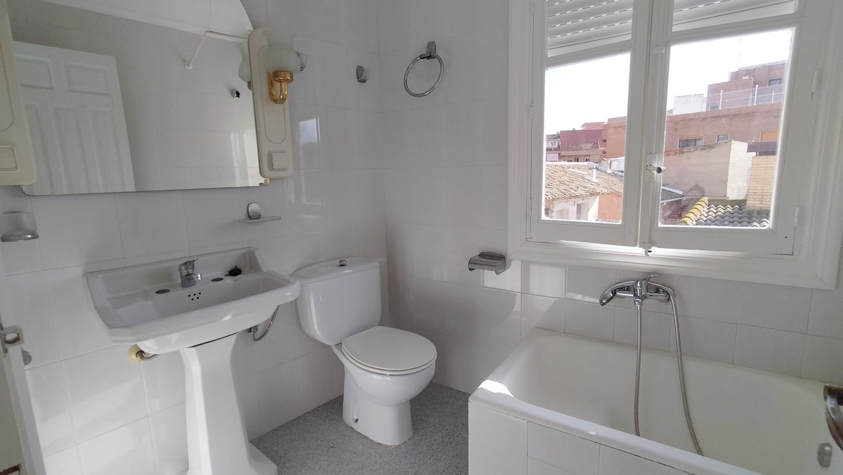 Se vende Adosada de 6 dormitorios en Costa Blanca, Alicante, España