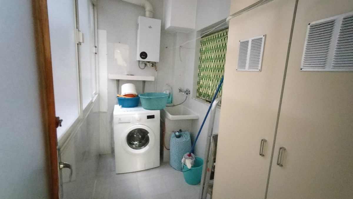 Se vende Apartamento Planta Media de 3 dormitorios en Costa Blanca, Alicante, España