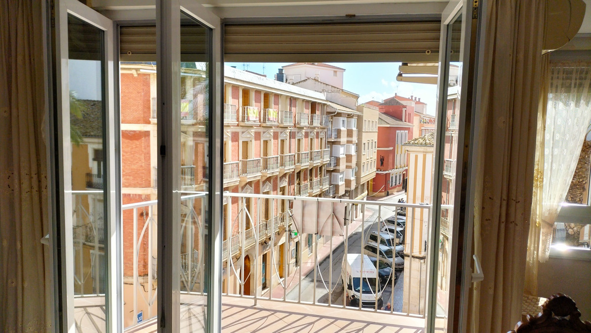 Se vende Apartamento Planta Media de 3 dormitorios en Costa Blanca, Alicante, España