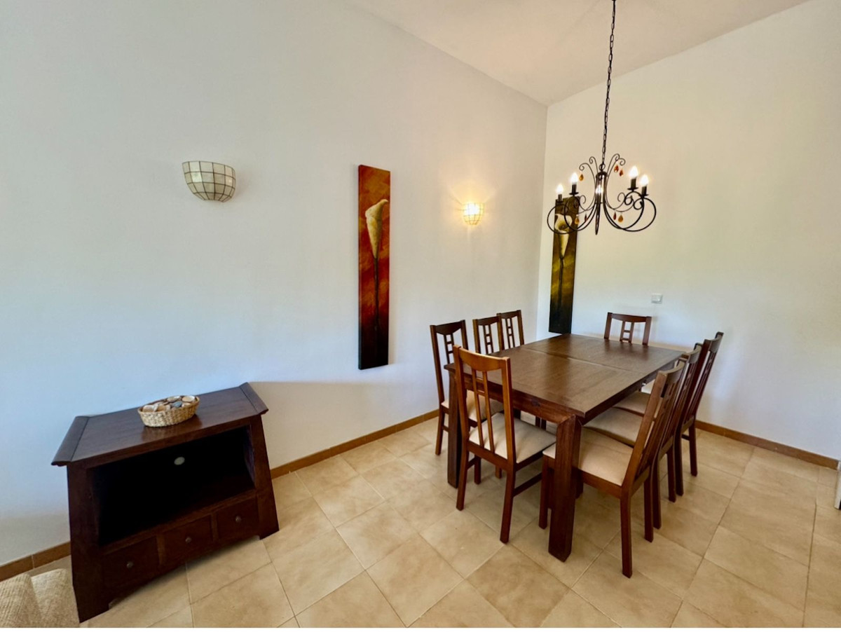 2 Bed Apartment for sale in Atalaya Costa Del Sol, Málaga, Spain