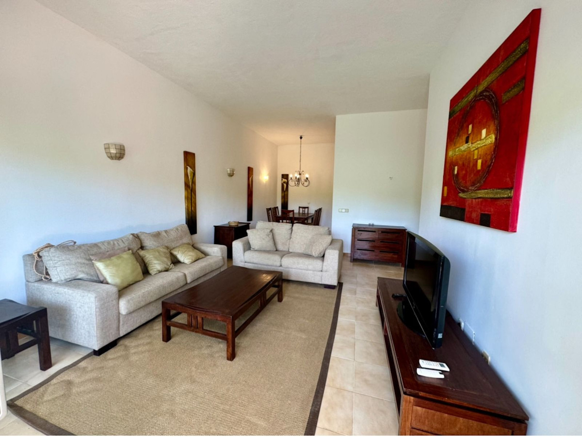 2 Bed Apartment for sale in Atalaya Costa Del Sol, Málaga, Spain