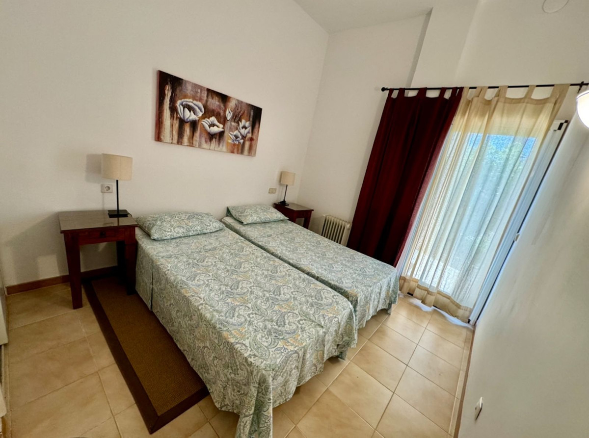 2 Bed Apartment for sale in Atalaya Costa Del Sol, Málaga, Spain