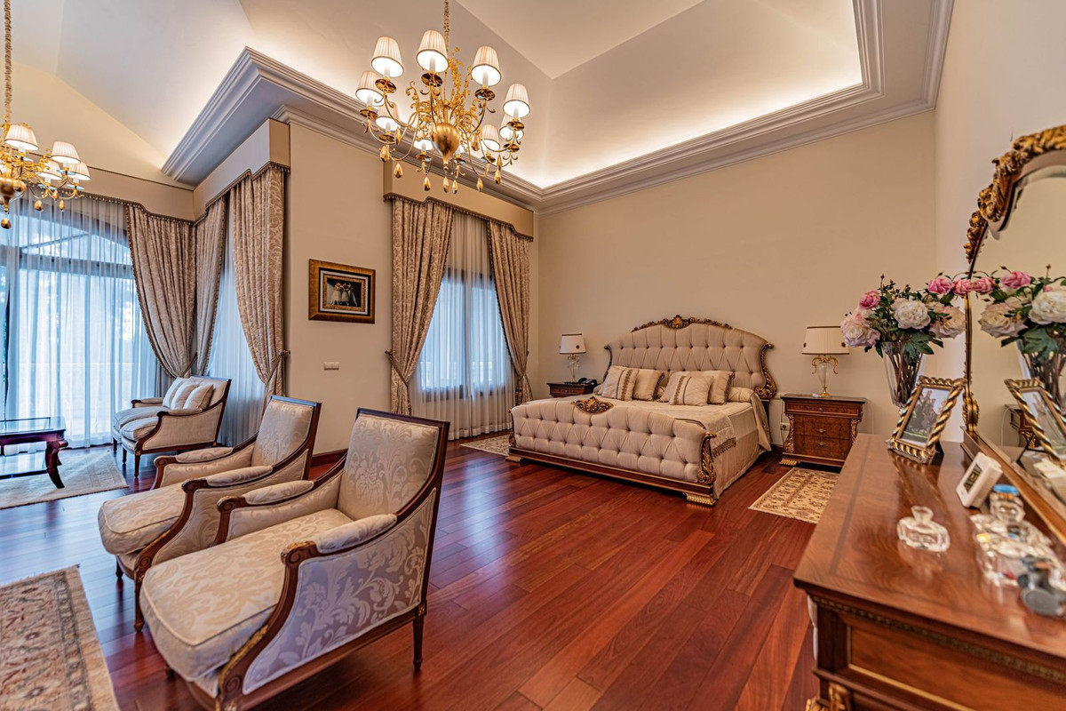 Se vende Villa - Chalet de 8 dormitorios en Costa Del Sol, Málaga, España