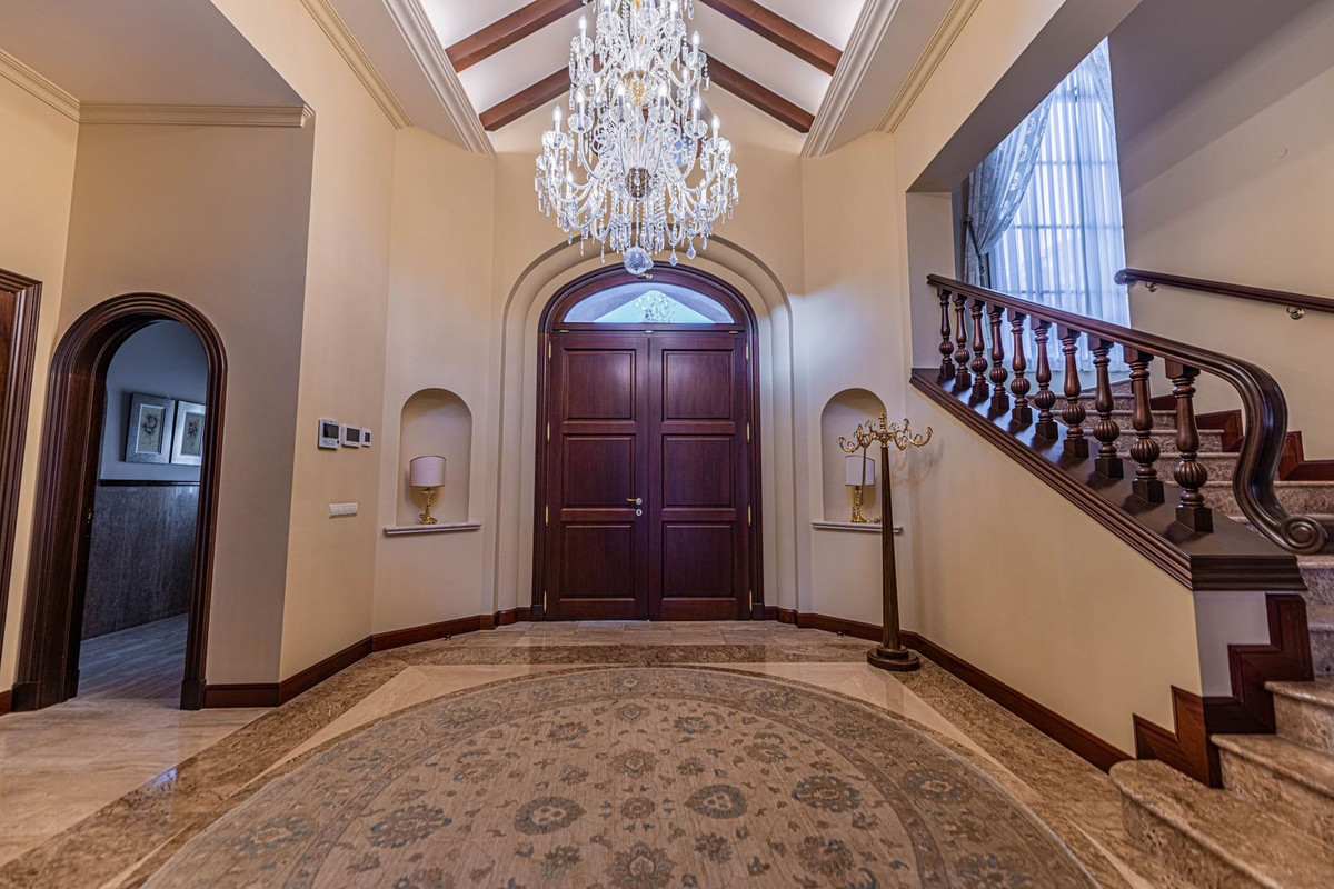 Se vende Villa - Chalet de 8 dormitorios en Costa Del Sol, Málaga, España
