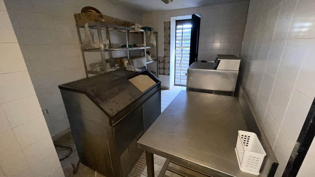 Se vende Restaurante de 3 dormitorios en Costa Del Sol, Cadiz, España