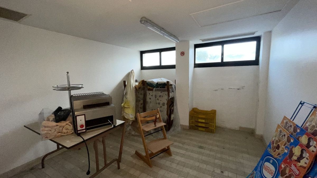 Se vende Restaurante de 3 dormitorios en Costa Del Sol, Cadiz, España