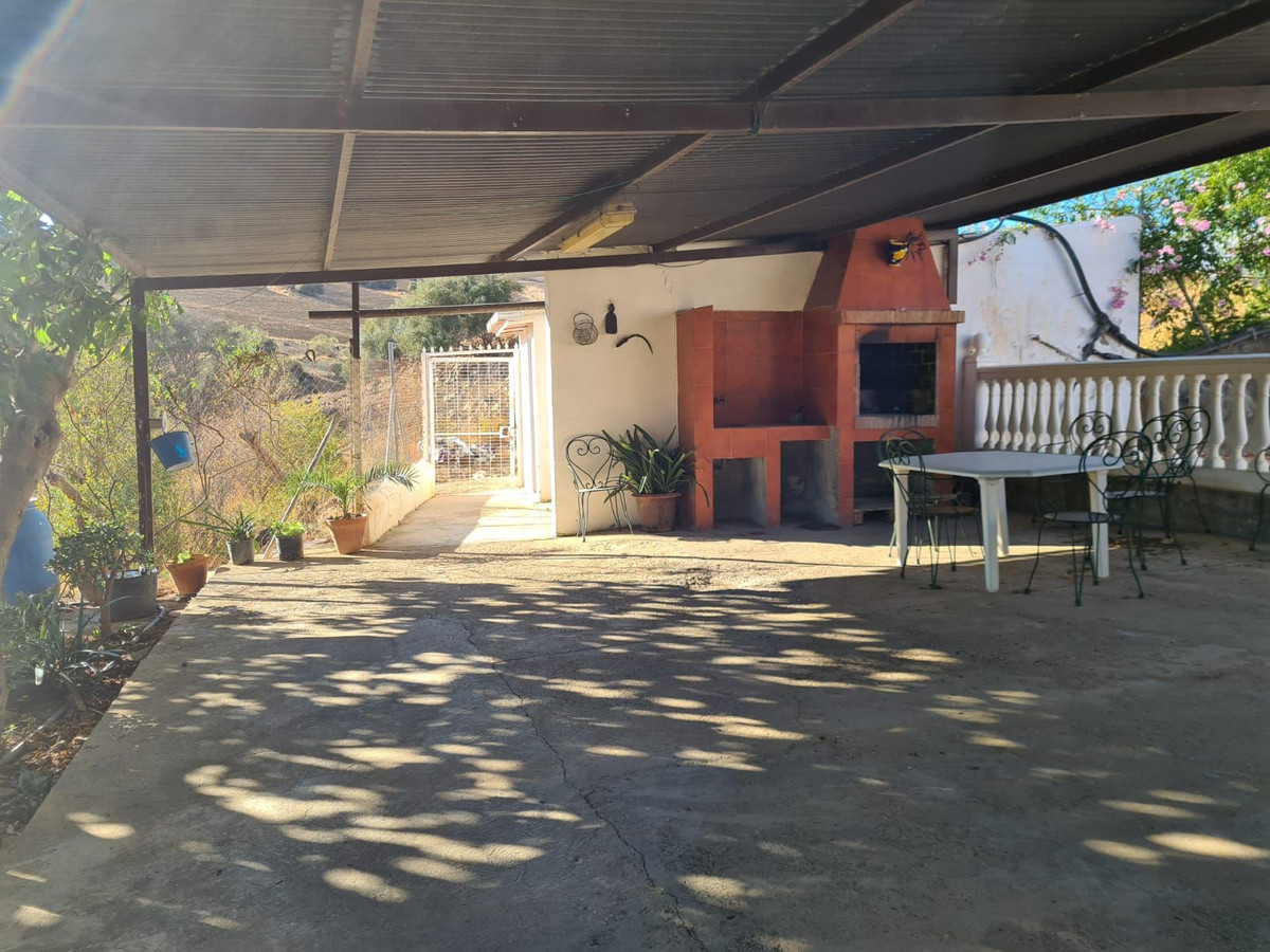 3 Bed Townhouse for sale in Pizarra Costa Del Sol, Málaga, Spain