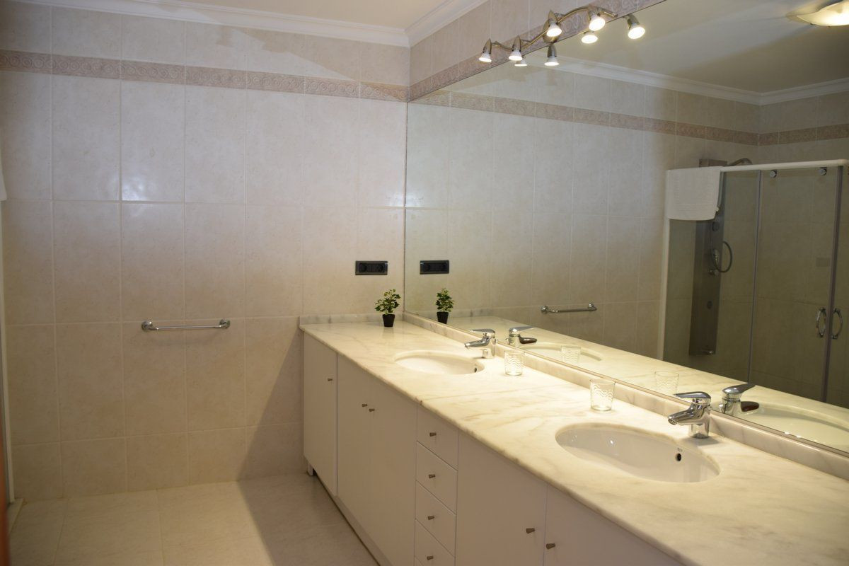 Se vende Apartamento Planta Media de 1 dormitorios en Costa Blanca, Alicante, España