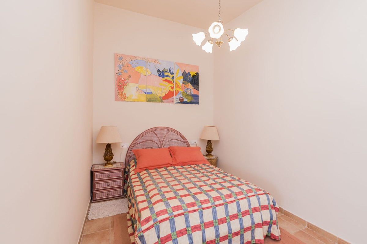 Se vende Villa - Chalet de 4 dormitorios en Costa Del Sol, Málaga, España