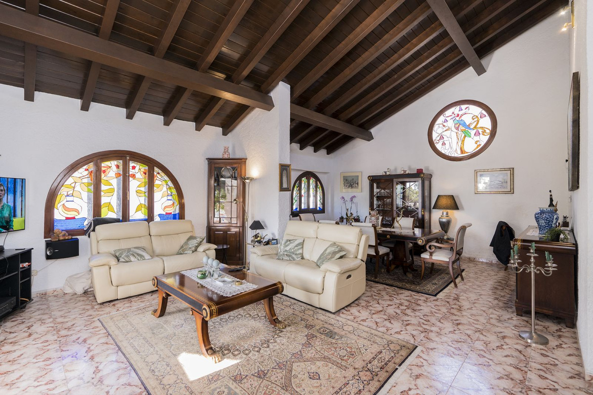 Se vende Villa - Chalet de 4 dormitorios en Costa Del Sol, Málaga, España