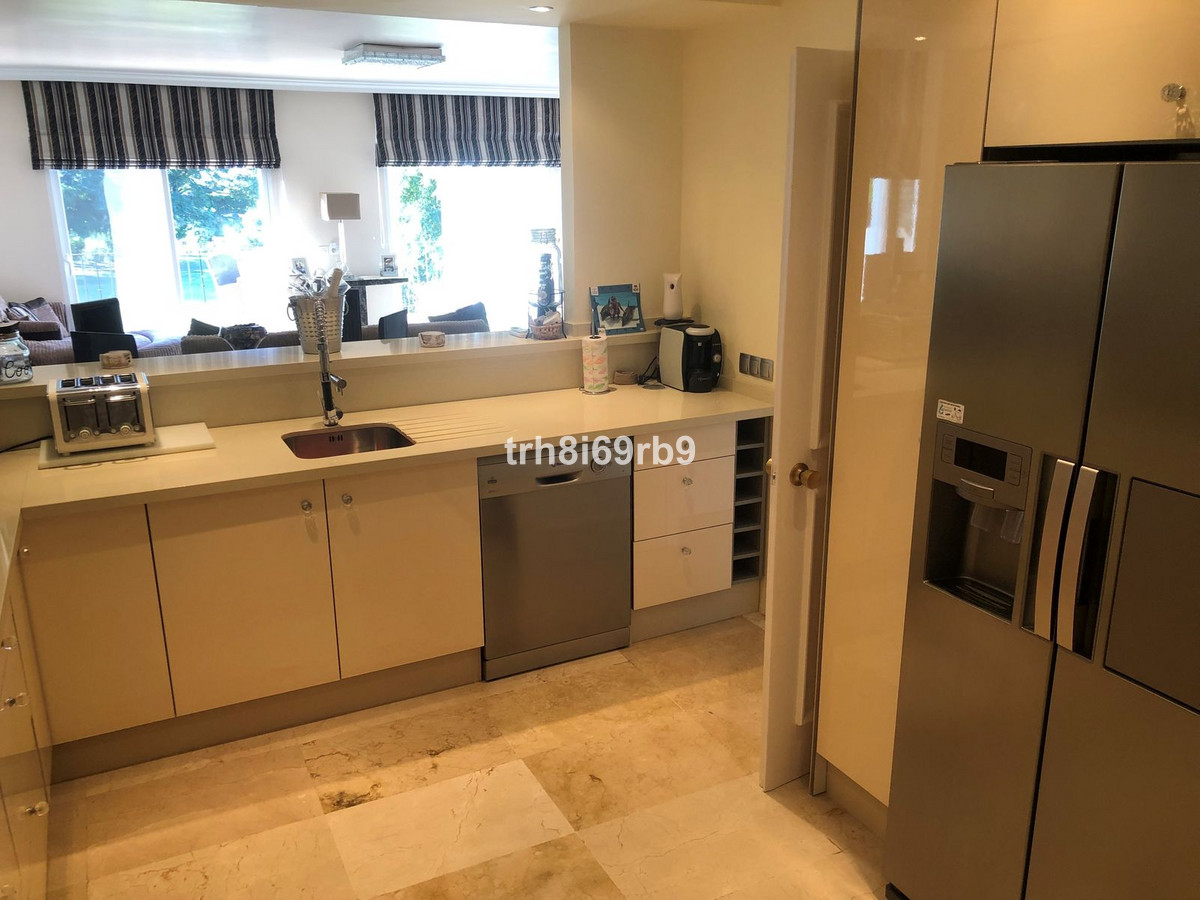 3 Bed Townhouse for sale in Benamara Costa Del Sol, Málaga, Spain