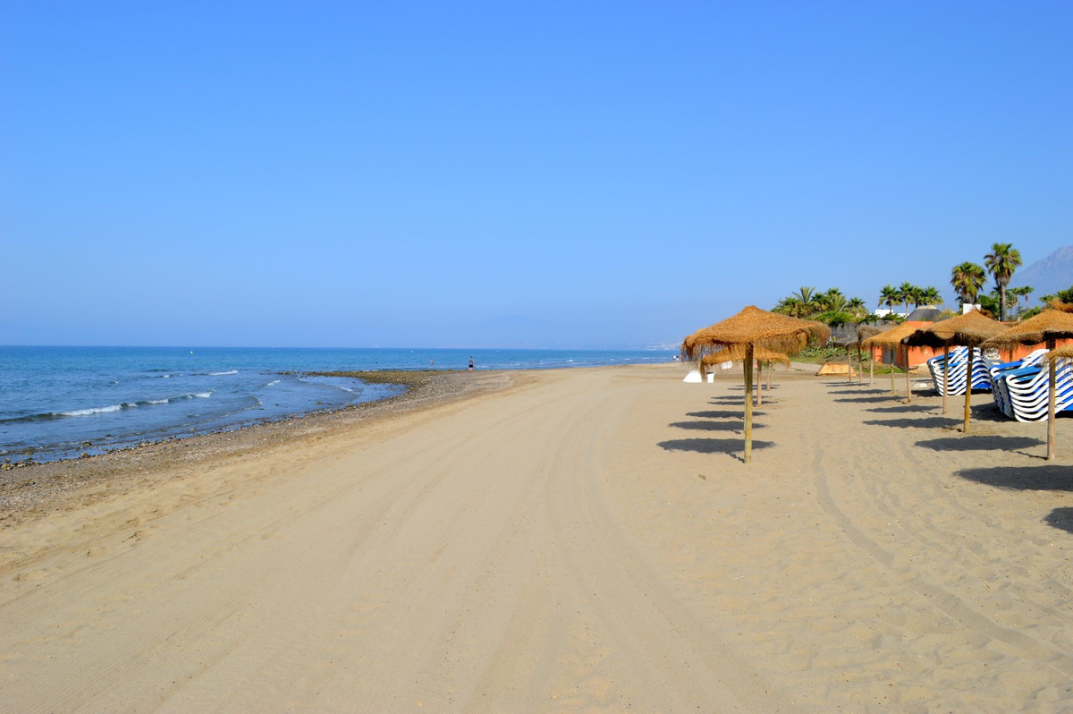 Se vende Terreno Rustico  en Costa Del Sol, Málaga, España