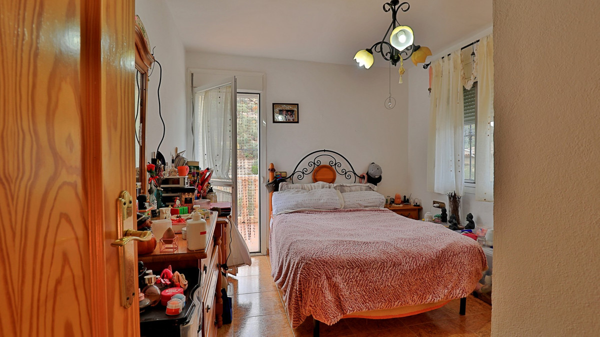 Se vende Finca - Cortijo de 6 dormitorios en Costa Del Sol East, Málaga, España