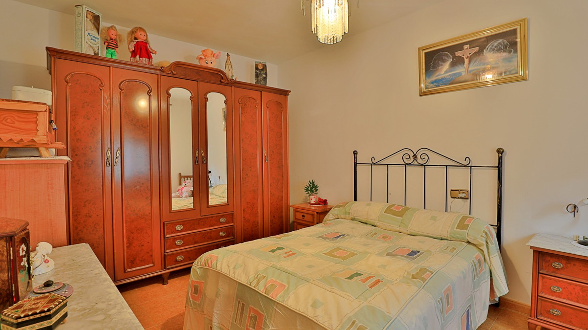 Se vende Finca - Cortijo de 6 dormitorios en Costa Del Sol East, Málaga, España