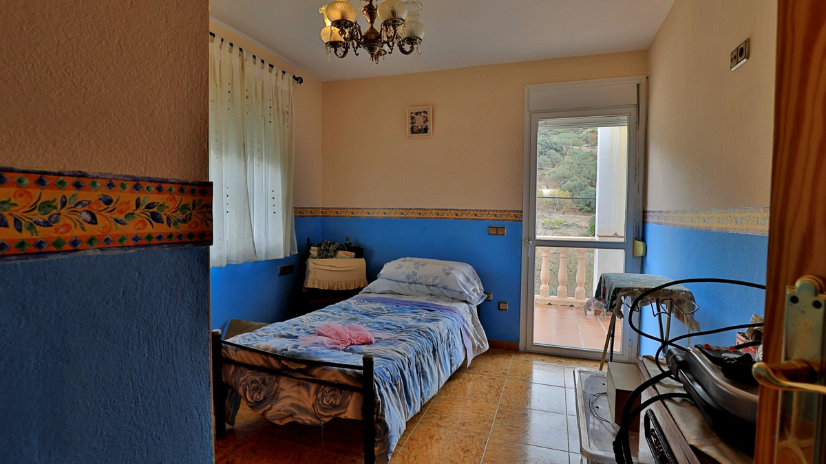 Se vende Finca - Cortijo de 6 dormitorios en Costa Del Sol East, Málaga, España