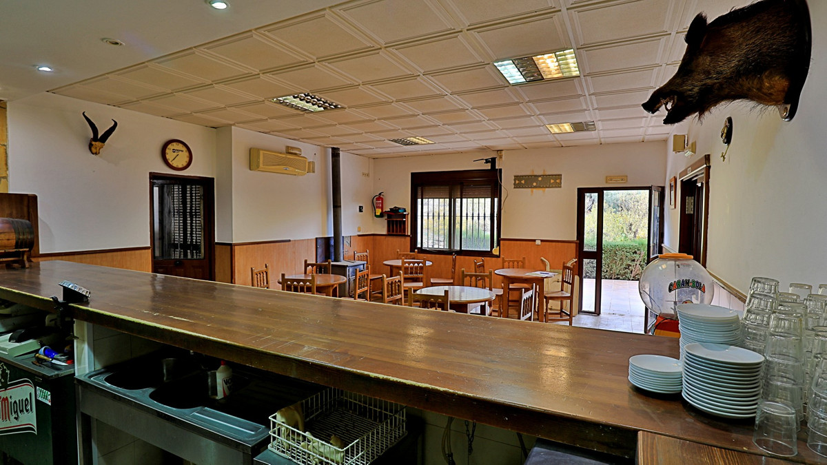 Se vende Finca - Cortijo de 6 dormitorios en Costa Del Sol East, Málaga, España