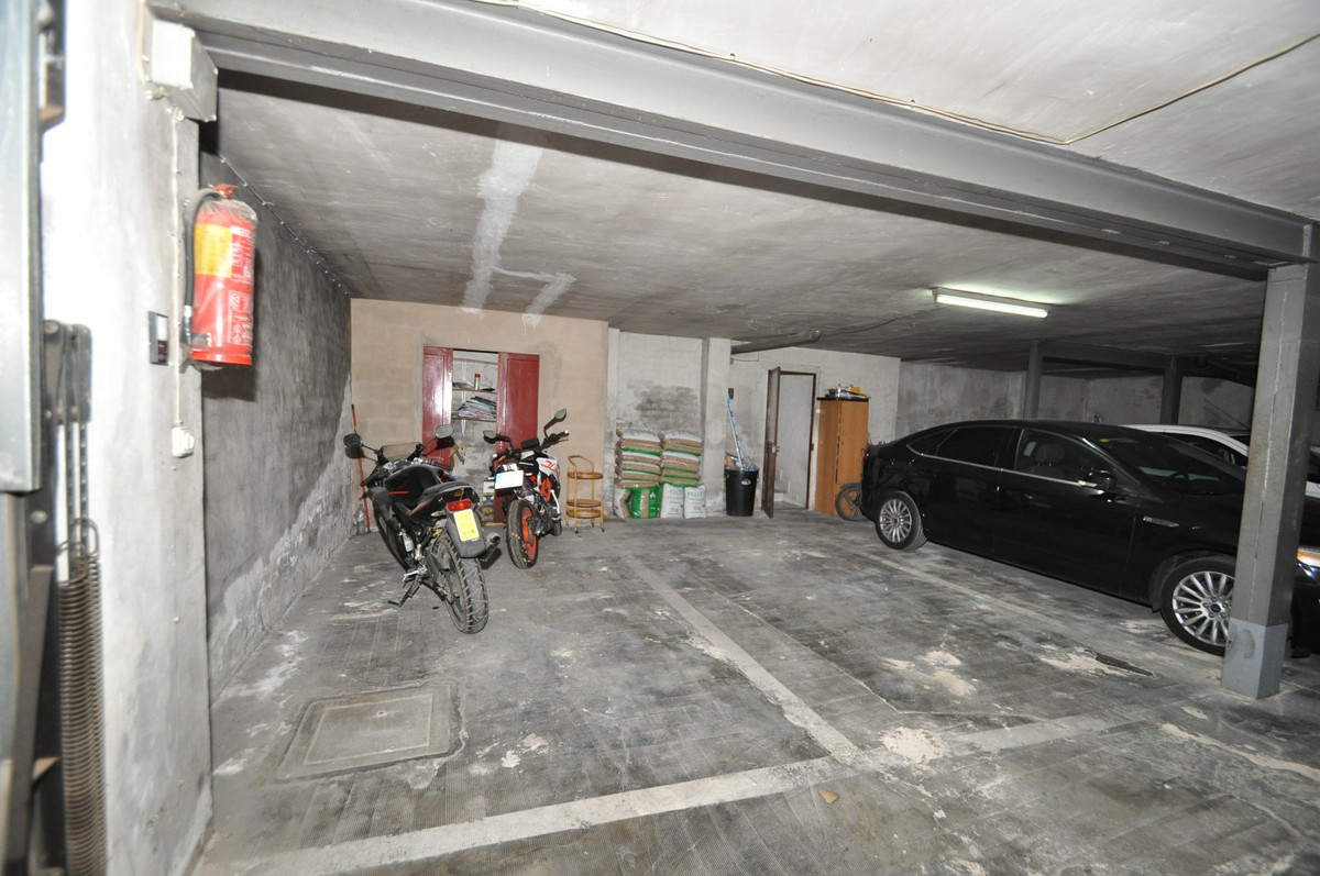 Se vende Garaje  en Costa Blanca, Alicante, España