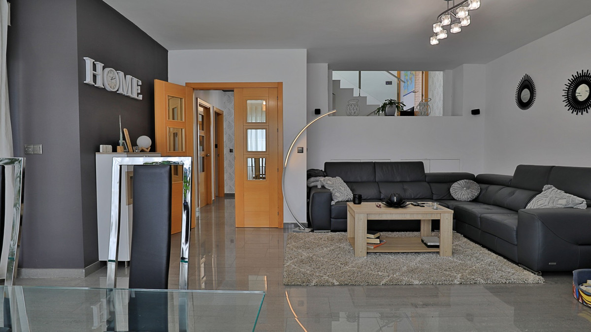 Se vende Pareada de 4 dormitorios en Costa Del Sol East, Málaga, España