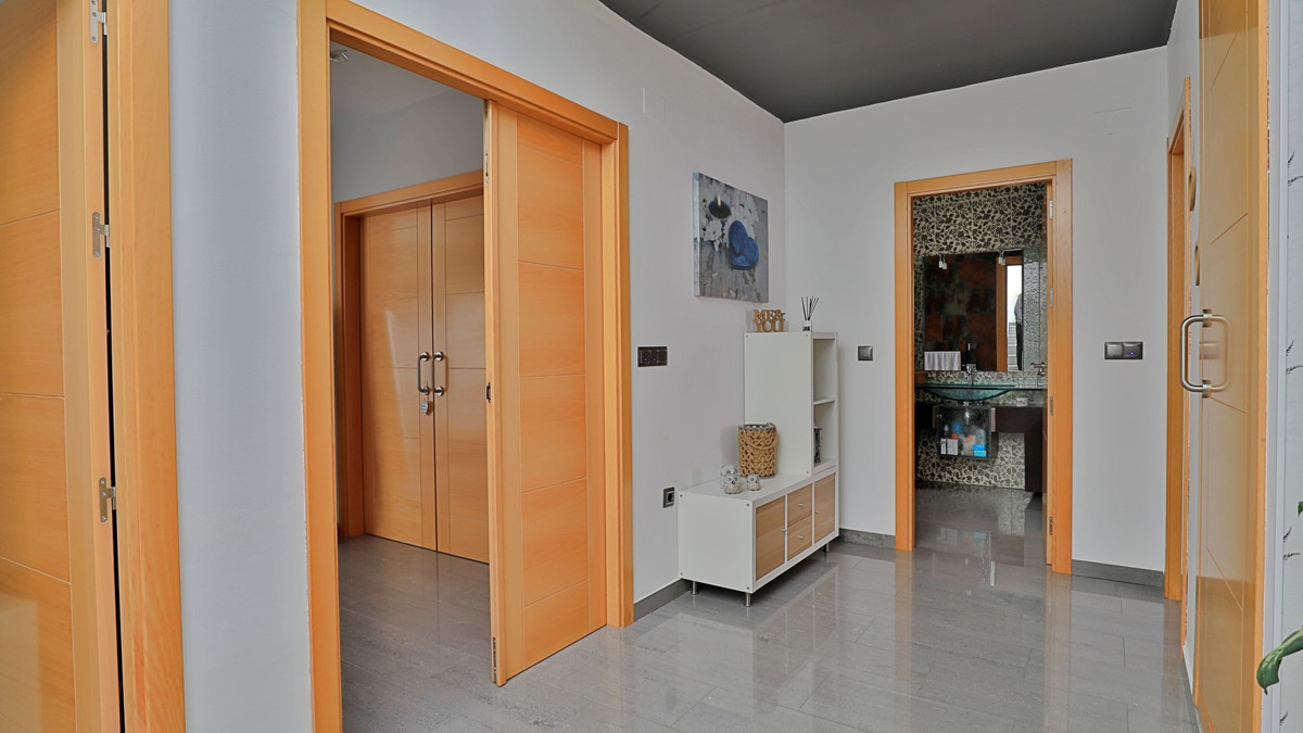 Se vende Pareada de 4 dormitorios en Costa Del Sol East, Málaga, España