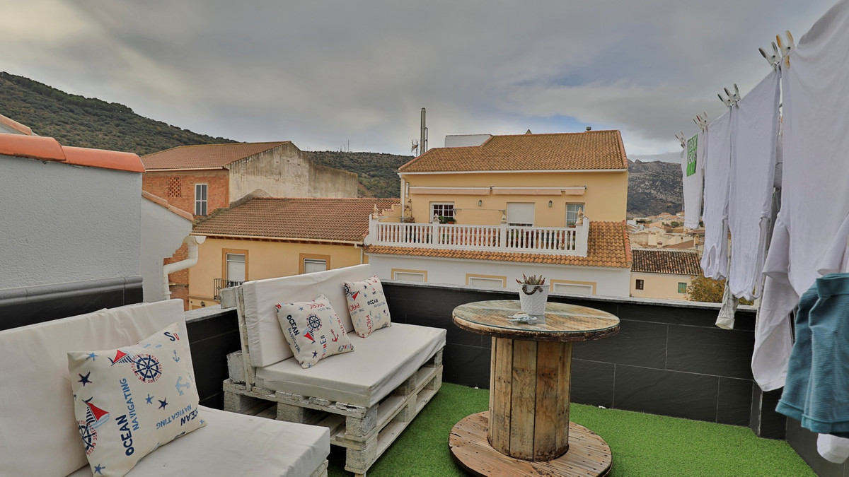 Se vende Pareada de 4 dormitorios en Costa Del Sol East, Málaga, España