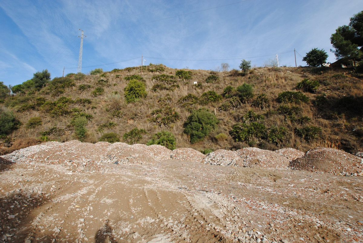 Se vende Terreno Urbano  en Costa Del Sol, Málaga, España