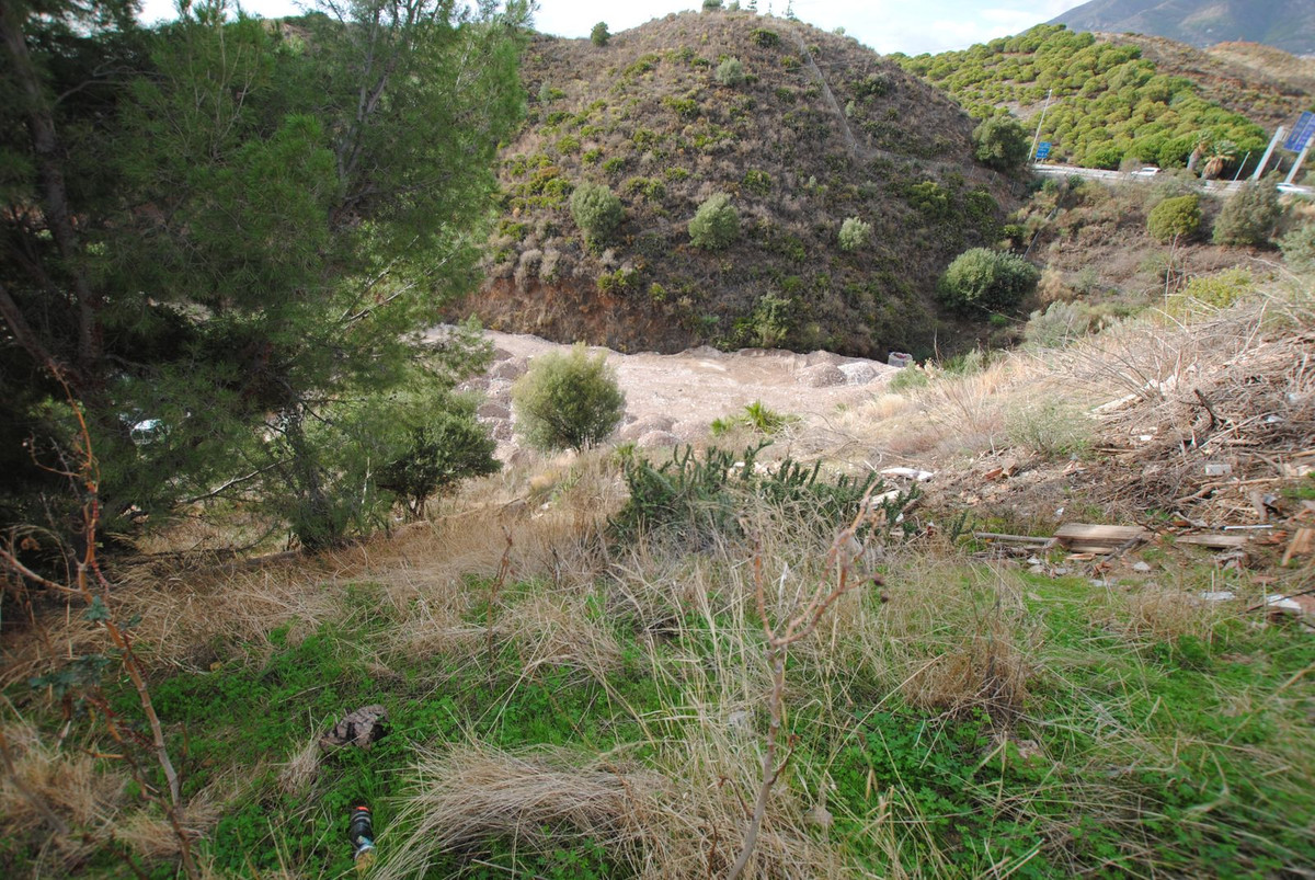 Se vende Terreno Urbano  en Costa Del Sol, Málaga, España