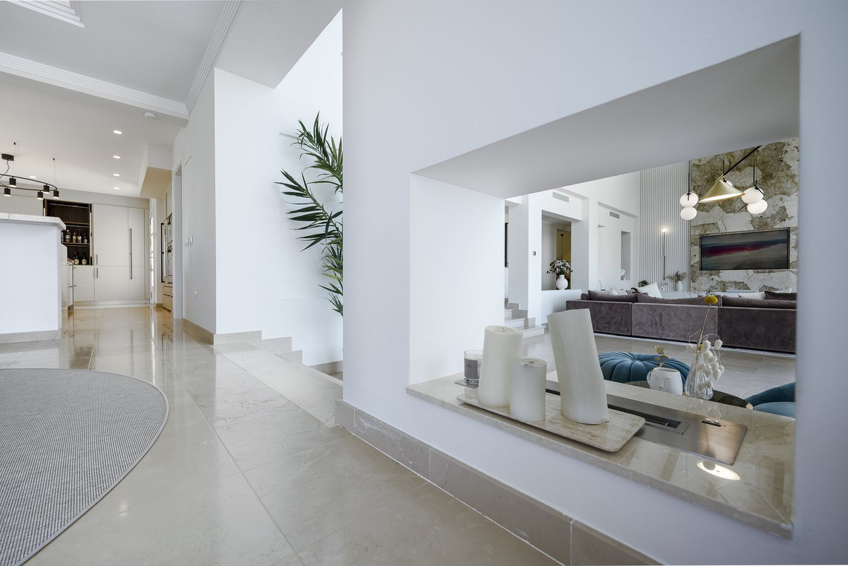 Se vende Villa - Chalet de 7 dormitorios en Costa Del Sol, Málaga, España