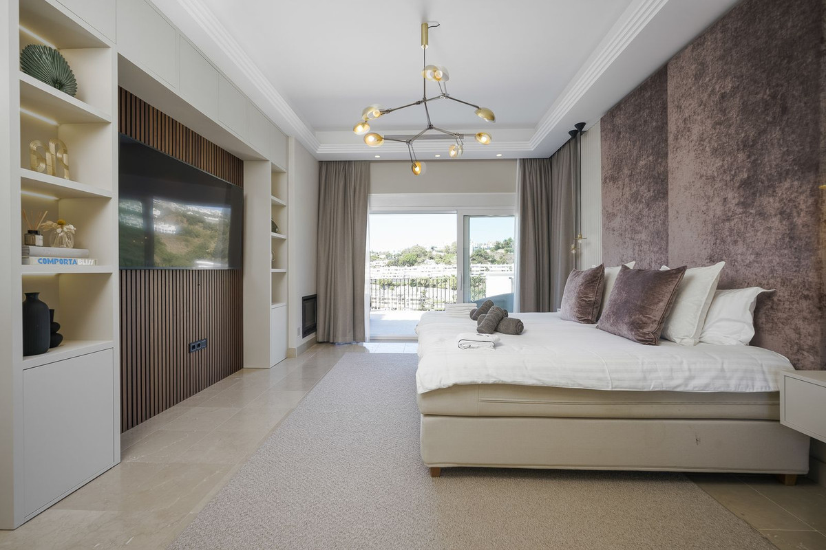 Se vende Villa - Chalet de 7 dormitorios en Costa Del Sol, Málaga, España