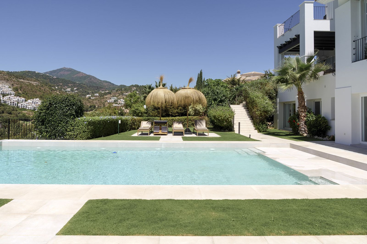 Se vende Villa - Chalet de 7 dormitorios en Costa Del Sol, Málaga, España