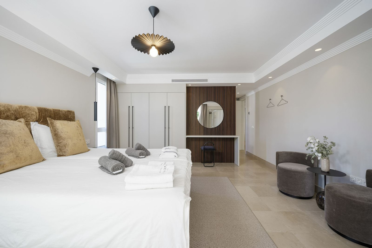 Se vende Villa - Chalet de 7 dormitorios en Costa Del Sol, Málaga, España