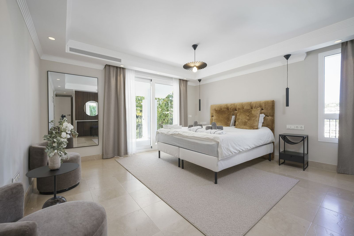 Se vende Villa - Chalet de 7 dormitorios en Costa Del Sol, Málaga, España