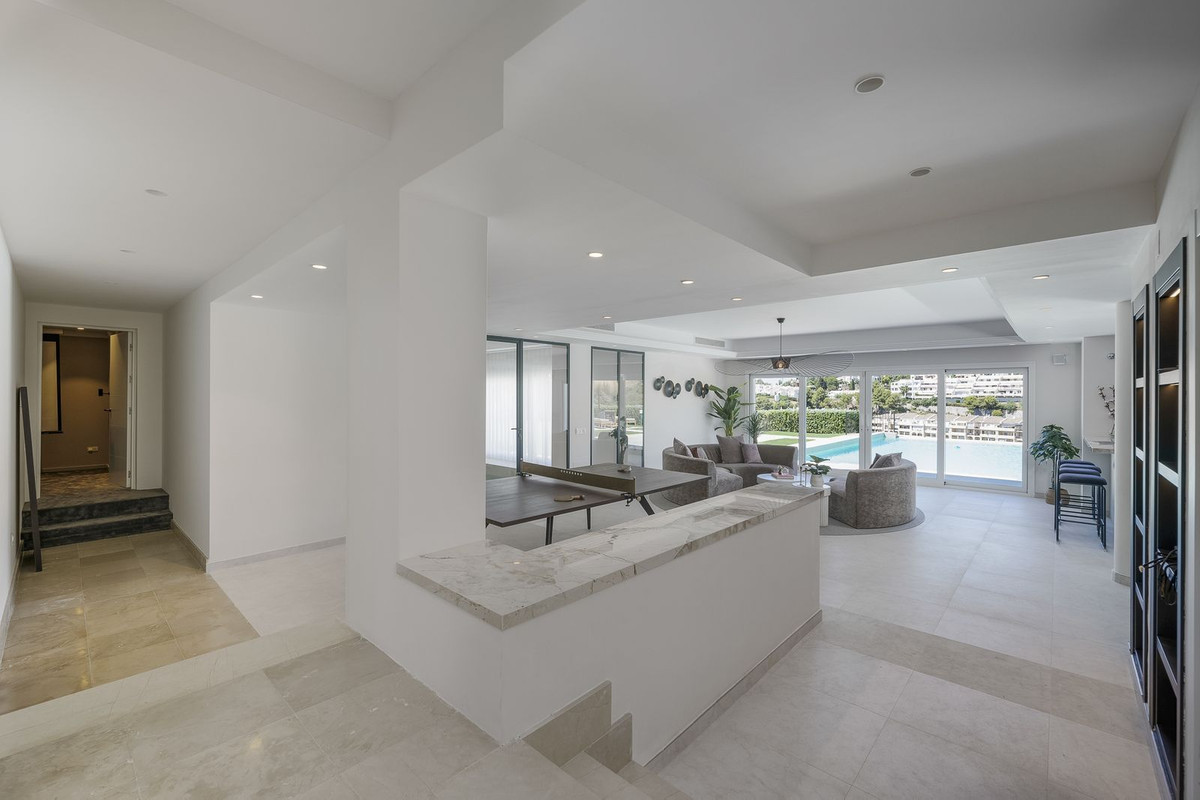 Se vende Villa - Chalet de 7 dormitorios en Costa Del Sol, Málaga, España
