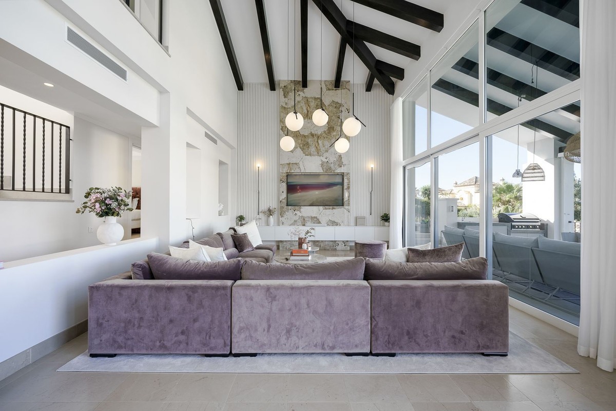 Se vende Villa - Chalet de 7 dormitorios en Costa Del Sol, Málaga, España