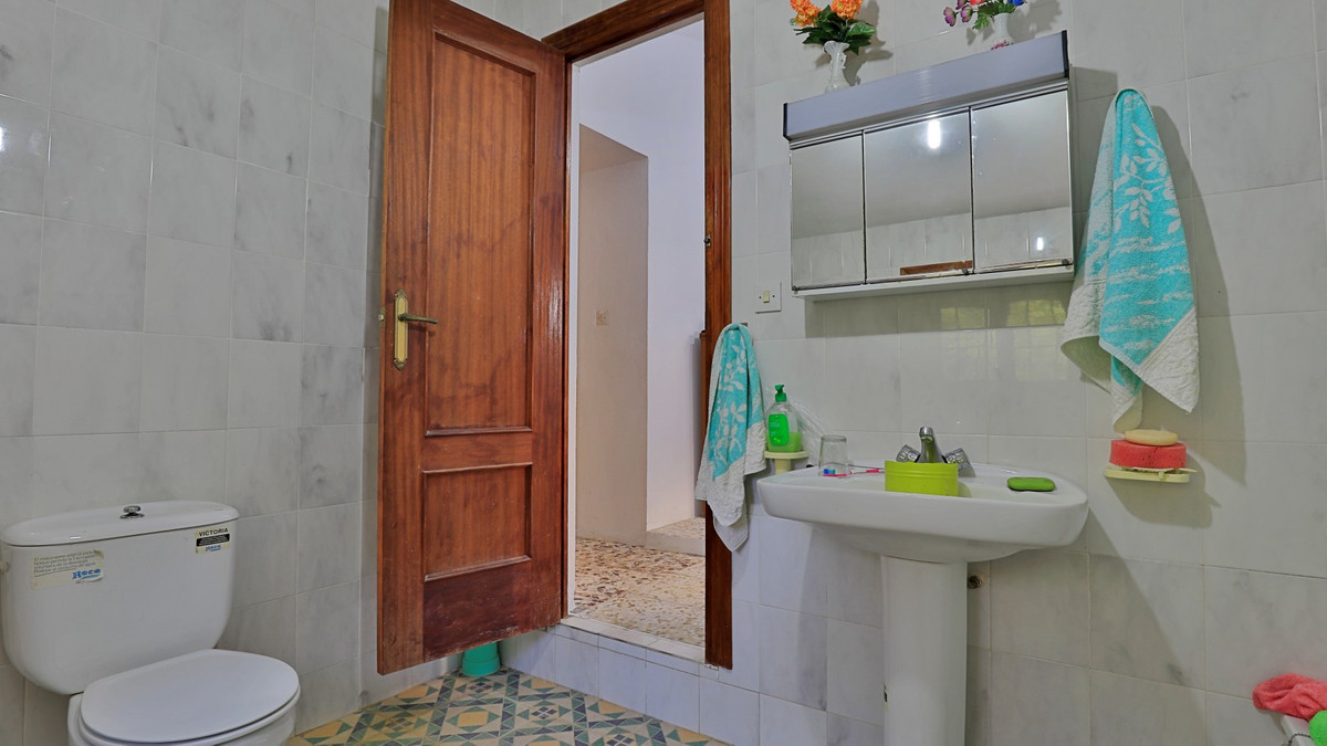Se vende Pareada de 4 dormitorios en Costa Del Sol East, Málaga, España
