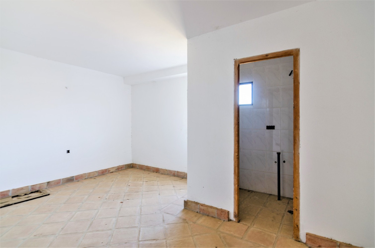 Se vende Villa - Chalet de 12 dormitorios en Costa Del Sol East, Málaga, España