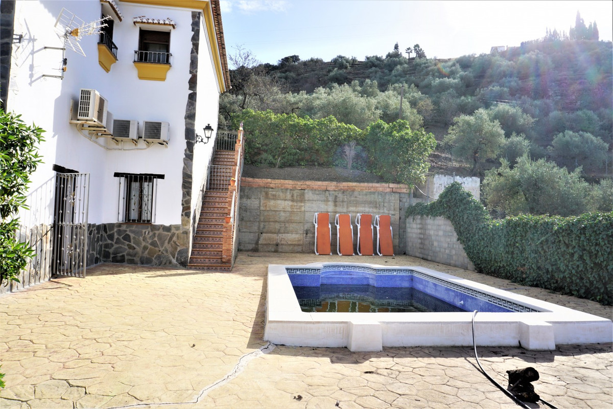 Se vende Villa - Chalet de 5 dormitorios en Costa Del Sol East, Málaga, España
