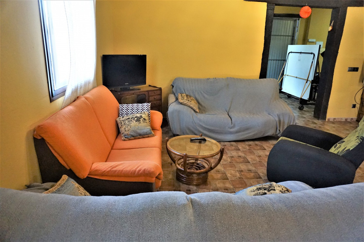 Se vende Villa - Chalet de 5 dormitorios en Costa Del Sol East, Málaga, España
