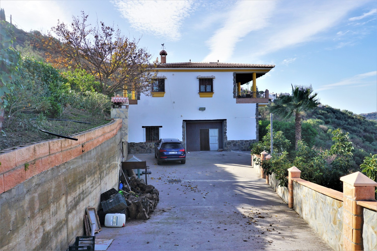 Se vende Villa - Chalet de 5 dormitorios en Costa Del Sol East, Málaga, España