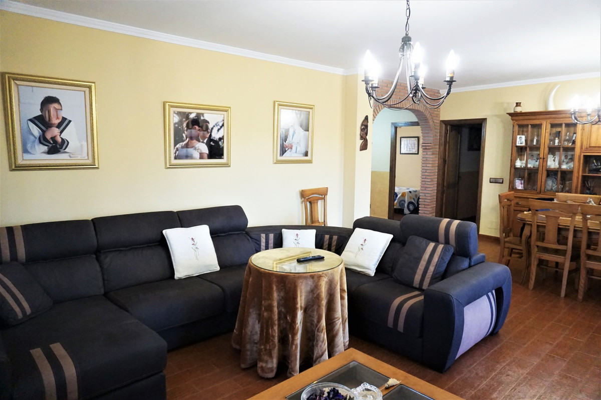 Se vende Villa - Chalet de 5 dormitorios en Costa Del Sol East, Málaga, España