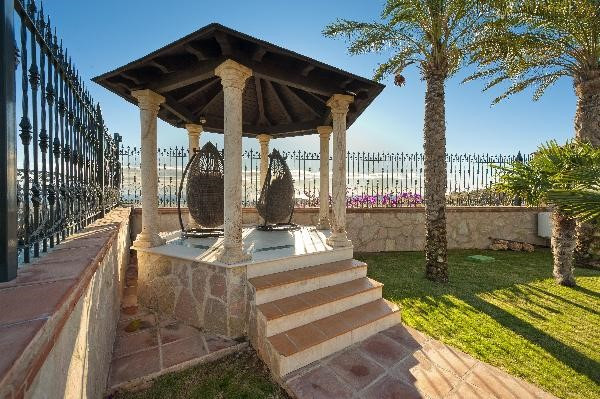 Se vende Villa - Chalet de 7 dormitorios en Costa Del Sol, Málaga, España