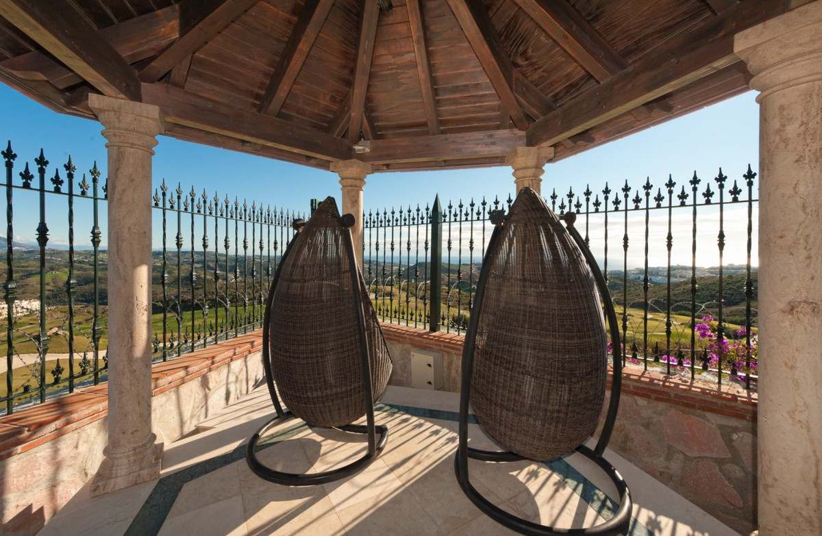 Se vende Villa - Chalet de 7 dormitorios en Costa Del Sol, Málaga, España