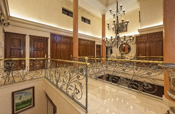 Se vende Villa - Chalet de 7 dormitorios en Costa Del Sol, Málaga, España