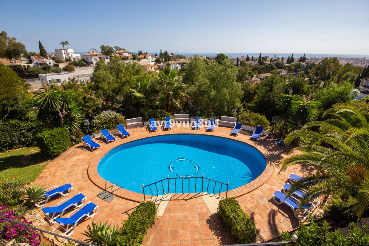 7 Bed Townhouse for sale in Mijas Costa Costa Del Sol, Málaga, Spain