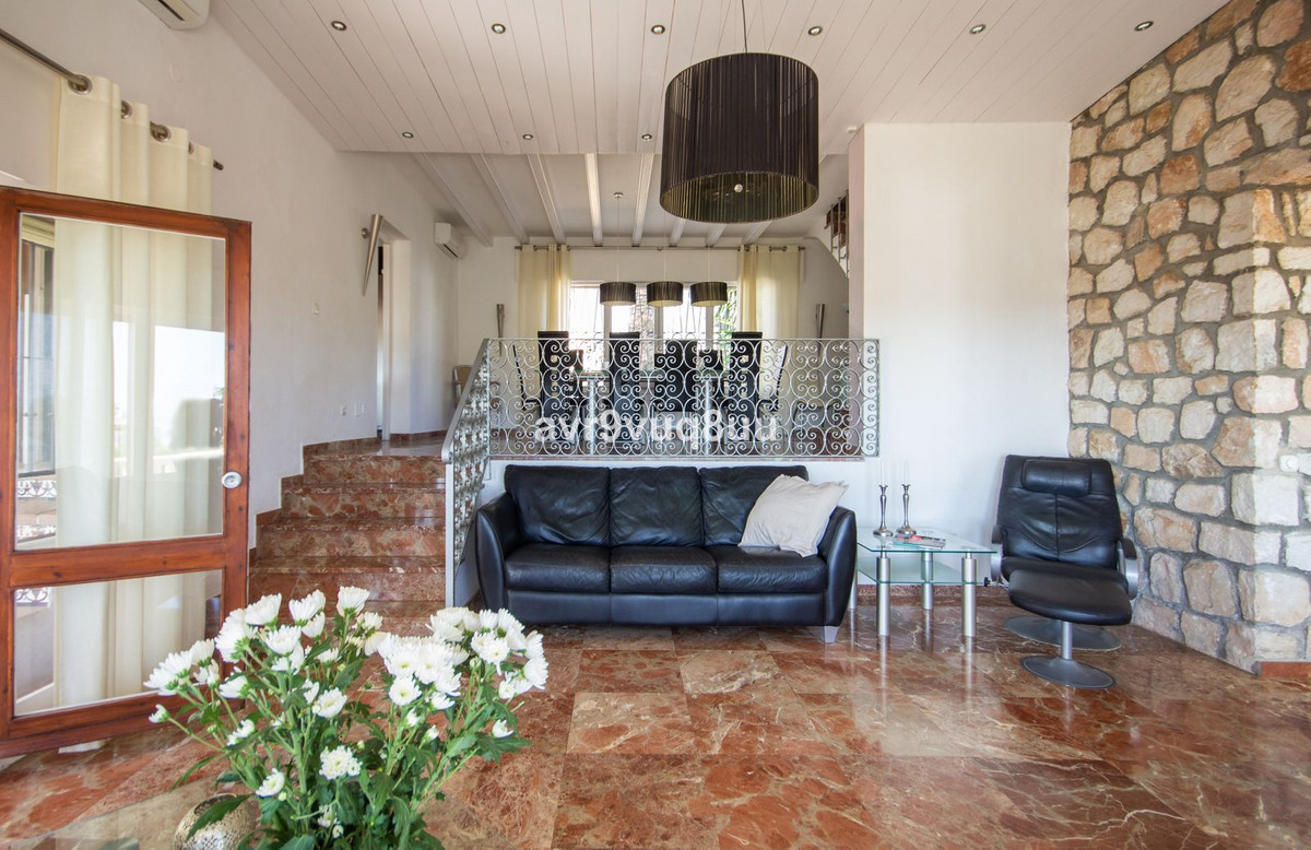 7 Bed Townhouse for sale in Mijas Costa Costa Del Sol, Málaga, Spain