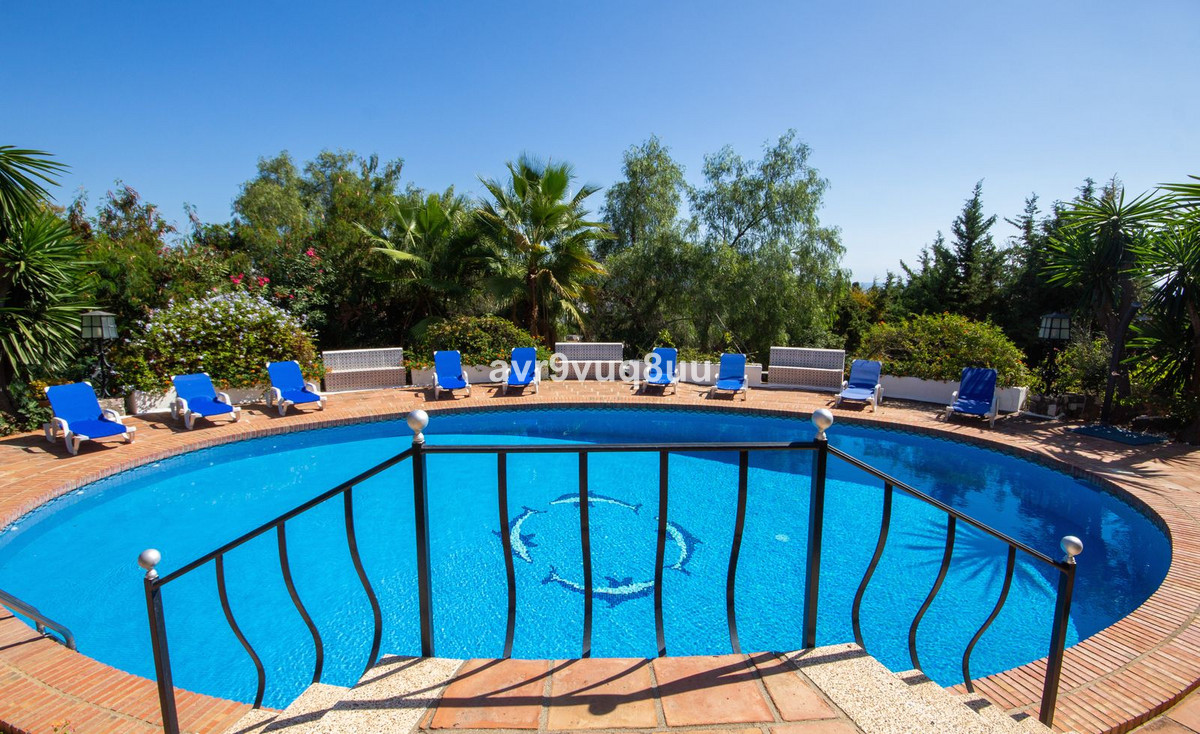 7 Bed Townhouse for sale in Mijas Costa Costa Del Sol, Málaga, Spain