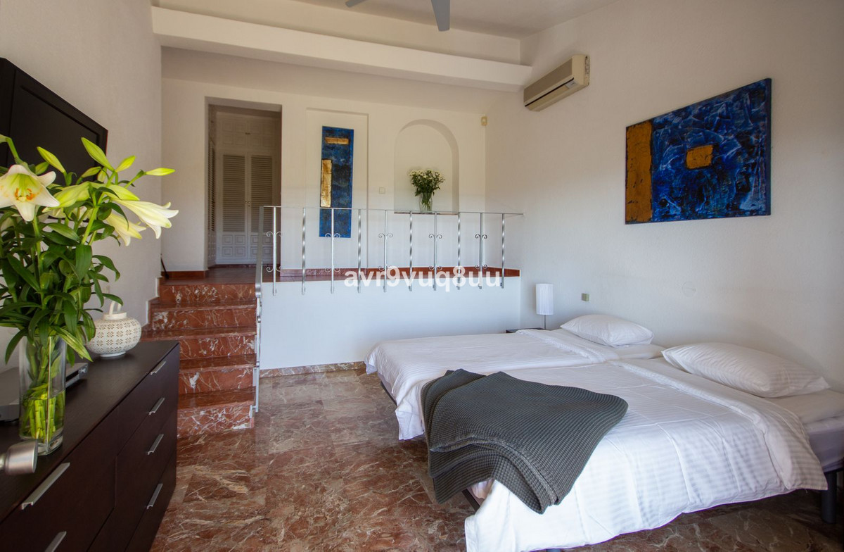 7 Bed Townhouse for sale in Mijas Costa Costa Del Sol, Málaga, Spain