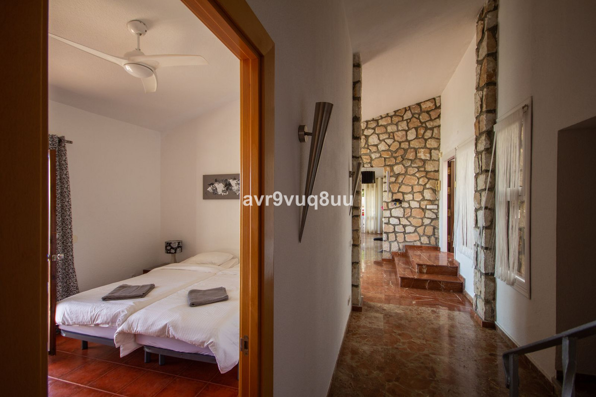 7 Bed Townhouse for sale in Mijas Costa Costa Del Sol, Málaga, Spain