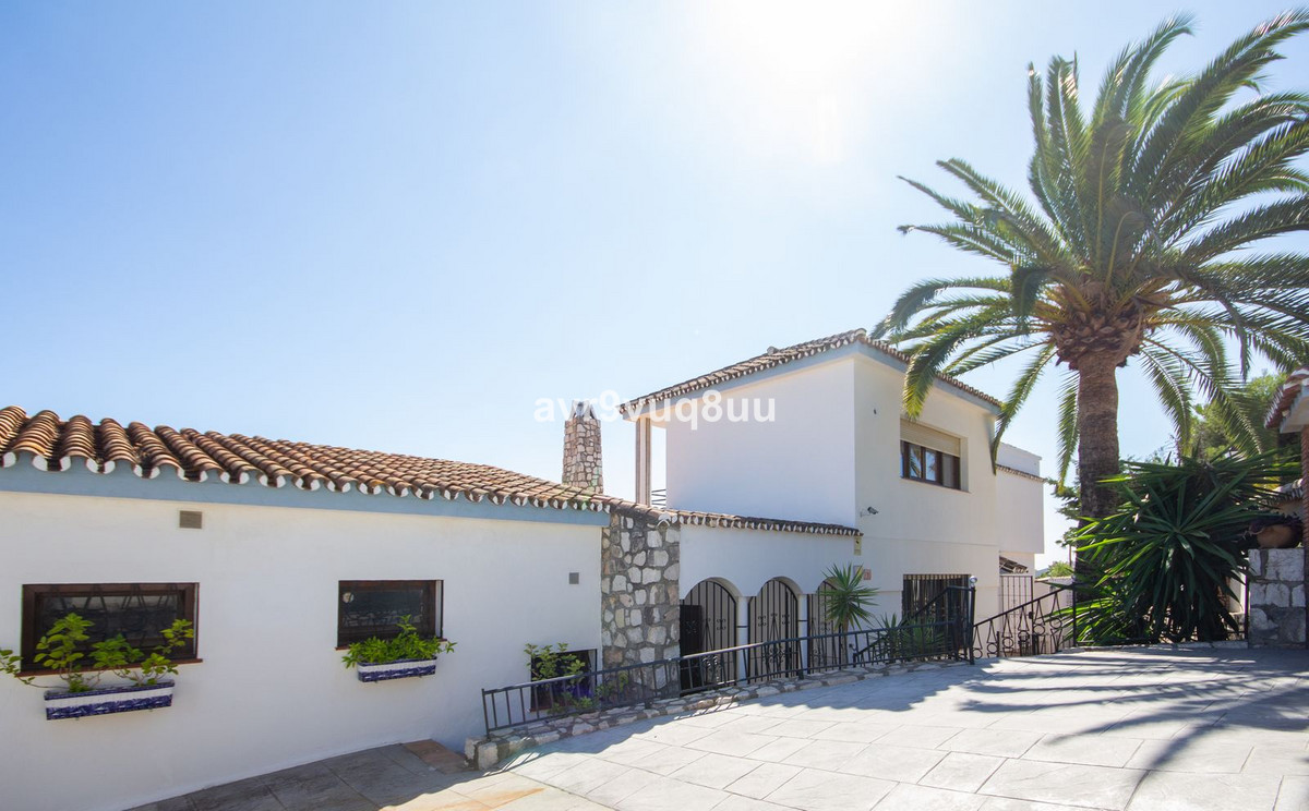 7 Bed Townhouse for sale in Mijas Costa Costa Del Sol, Málaga, Spain
