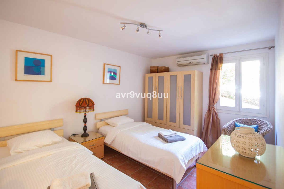 7 Bed Townhouse for sale in Mijas Costa Costa Del Sol, Málaga, Spain