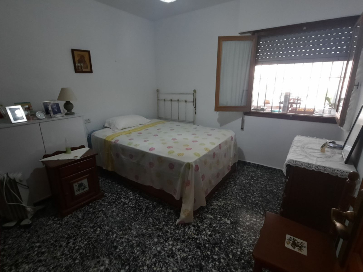 Se vende Villa - Chalet de 4 dormitorios en Costa Blanca, Alicante, España